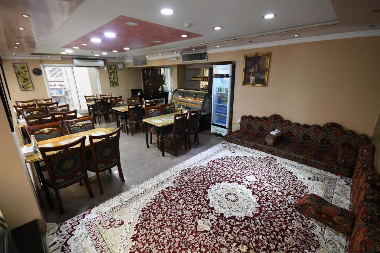 Maaeen Hotel Dubai Exterior photo