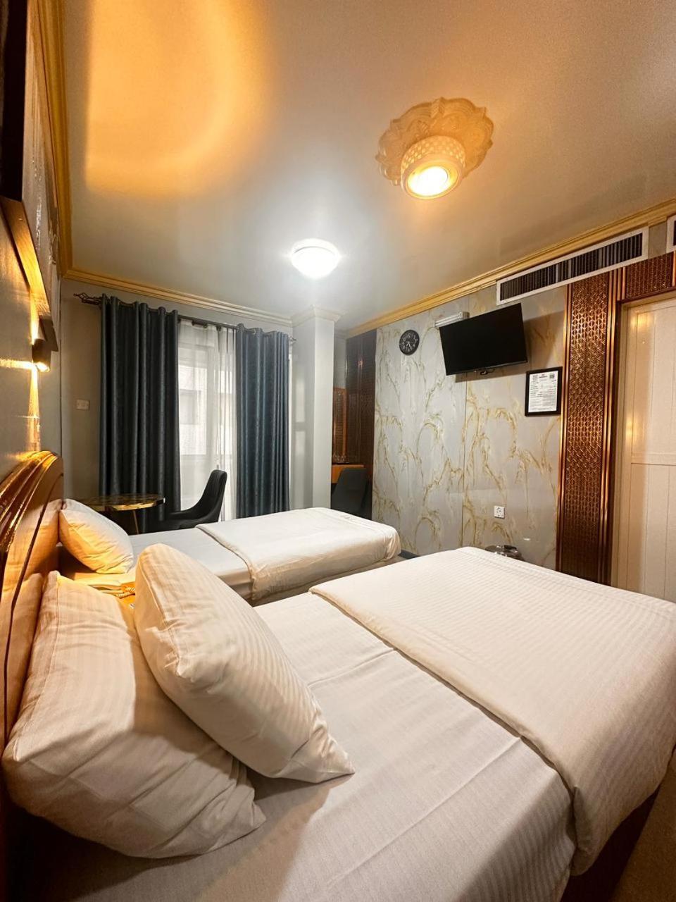 Maaeen Hotel Dubai Exterior photo